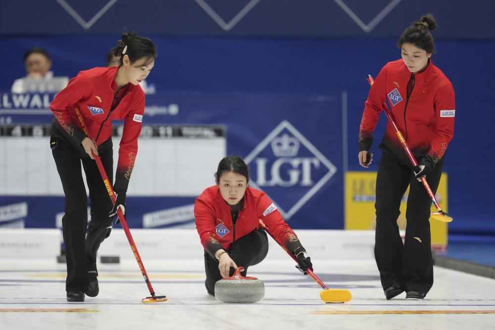 詹姆斯关键三分绝杀